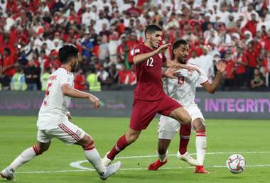 الإمارات - قطر