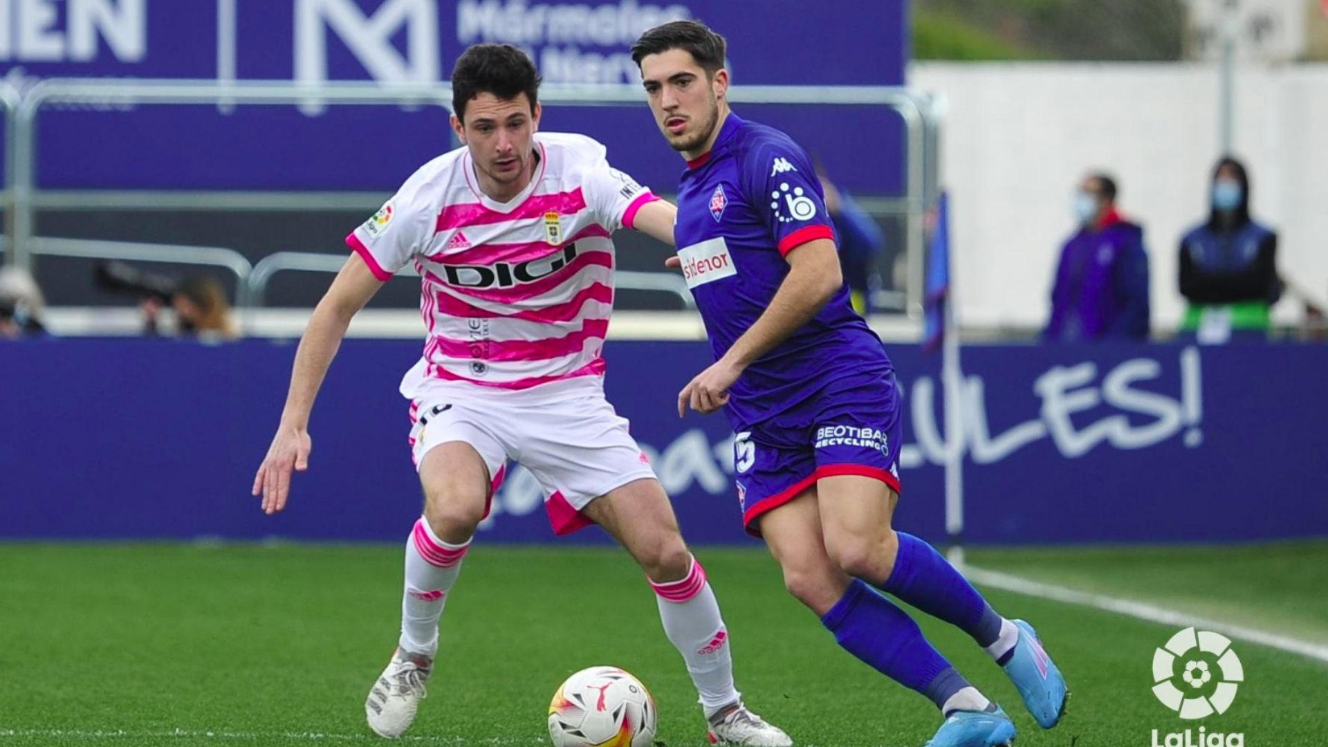 Amorebieta vs. Oviedo