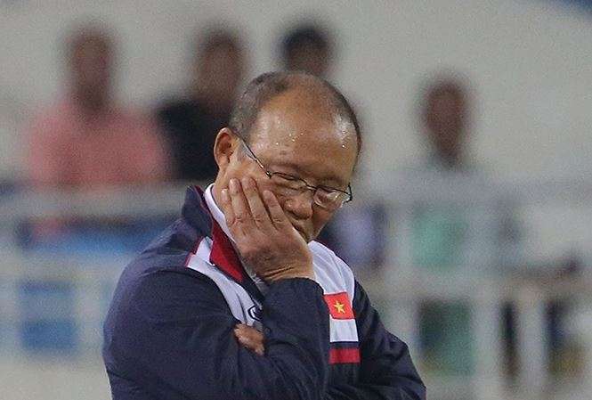 Park Hang Seo ngủ gật