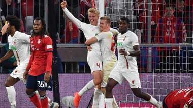 GERMANY ONLY Felix Götze FC Augsburg Bundesliga Bayern 0918