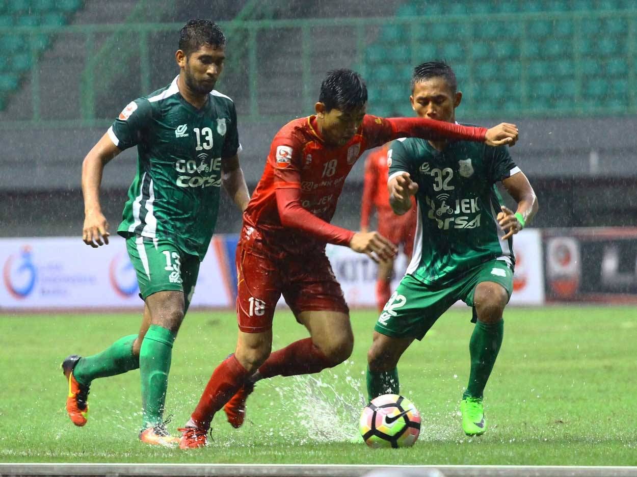 Persis Solo vs PSMS Medan