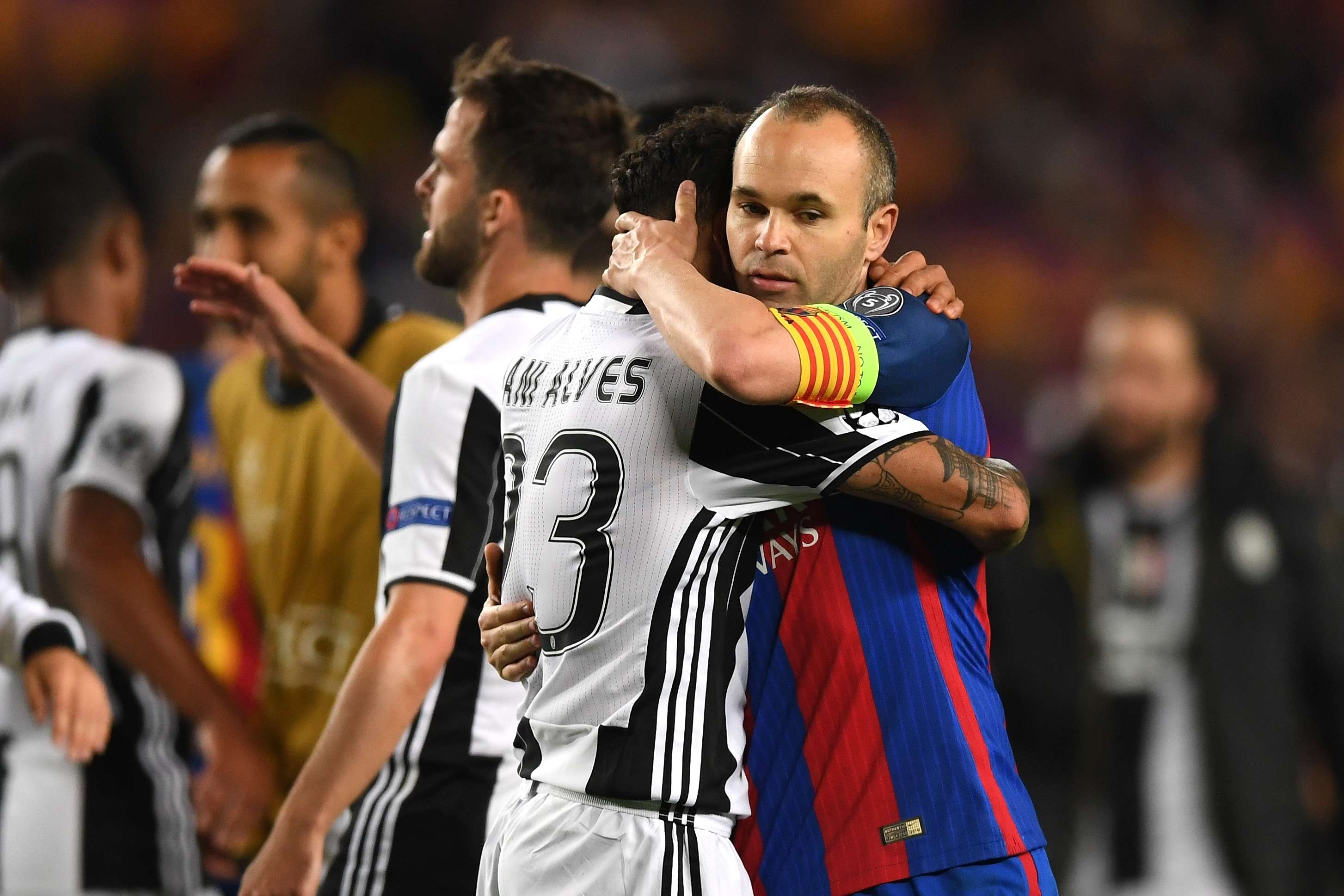 Daniel Alves & Andrés Iniesta - Barcelona v Juventus