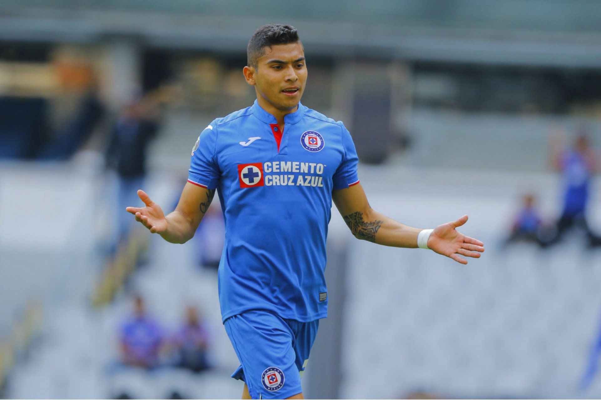 Orbelín Pineda Cruz Azul