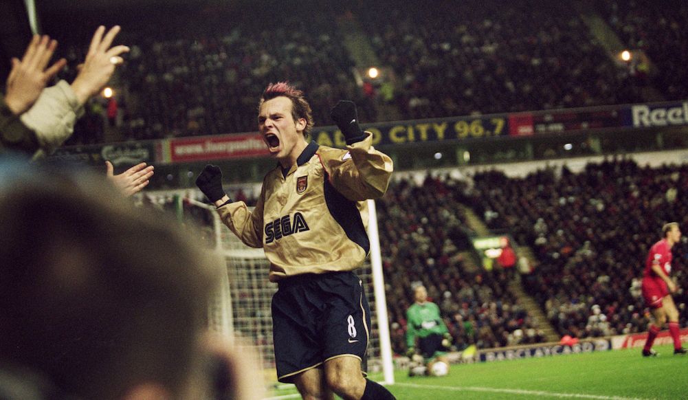 Fredrik Ljungberg liverpool 2001