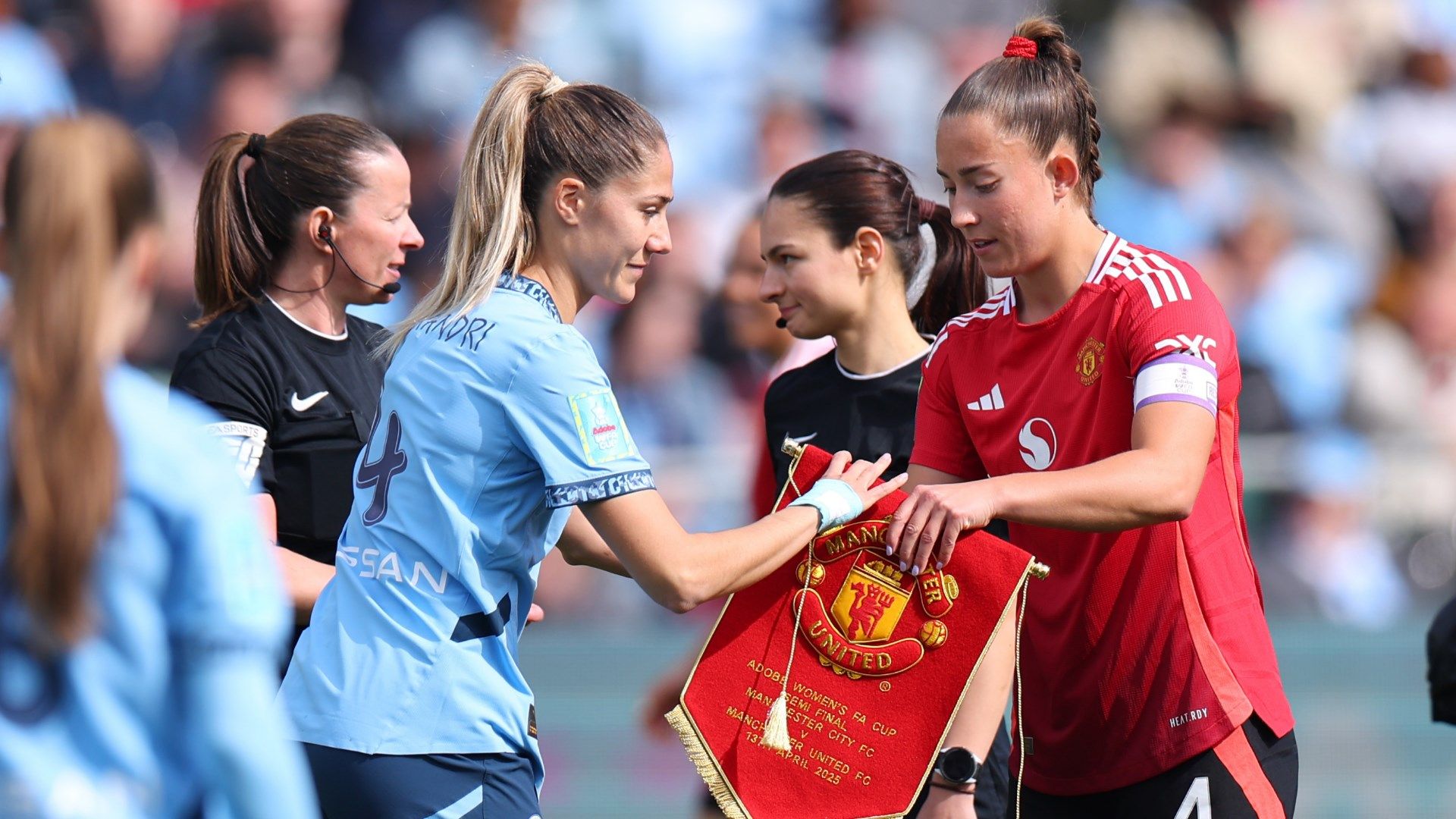 Laia Aleixandri Maya Le Tissier Man City Man Utd Women 2024-25