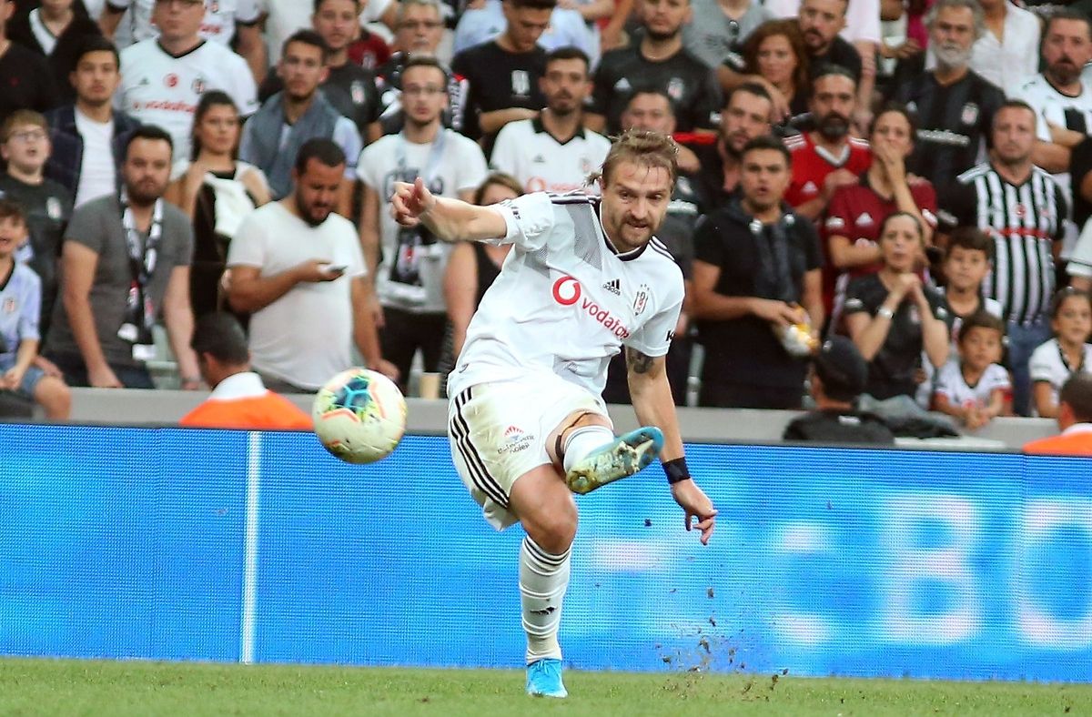 Caner Erkin Besiktas Rizespor 08/31/19
