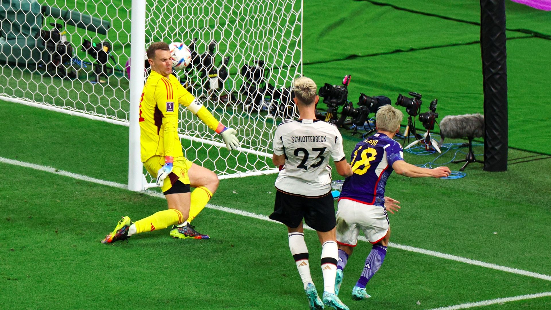 Asano Neuer Japan Germany World Cup 2022