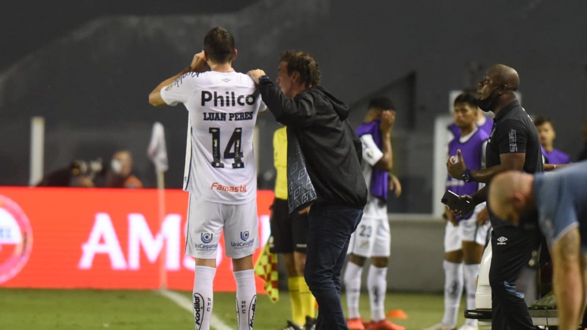Luan Peres Santos Cuca Libertadores Grêmio