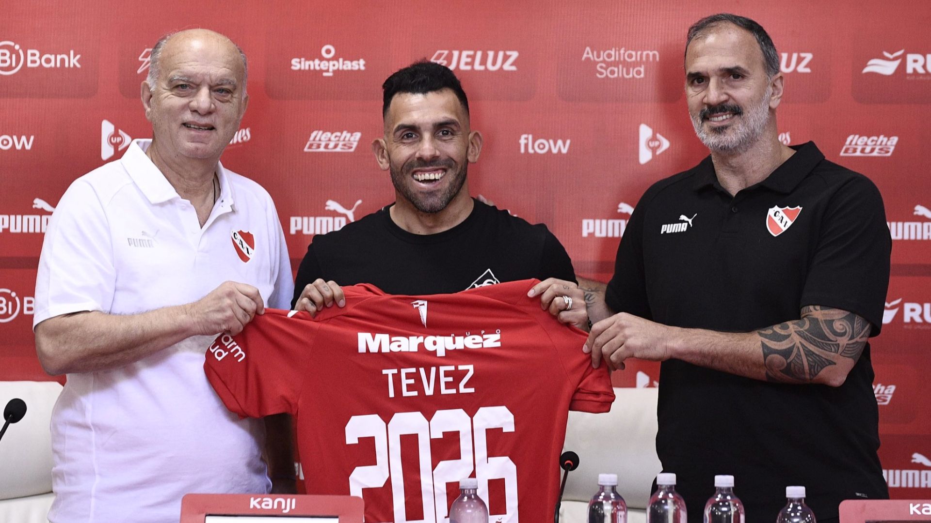 carlos tevez independiente renovacion 2026