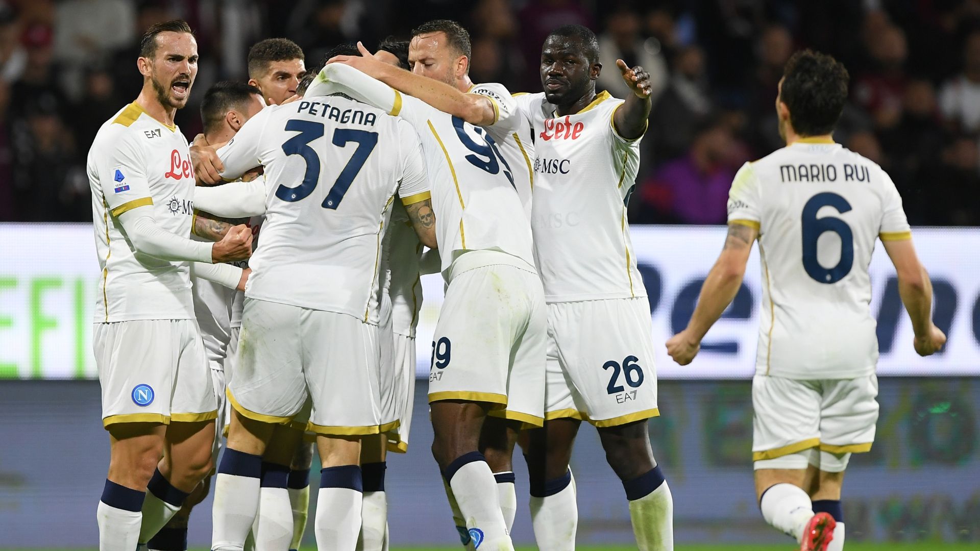 Napoli celebrating Serie A