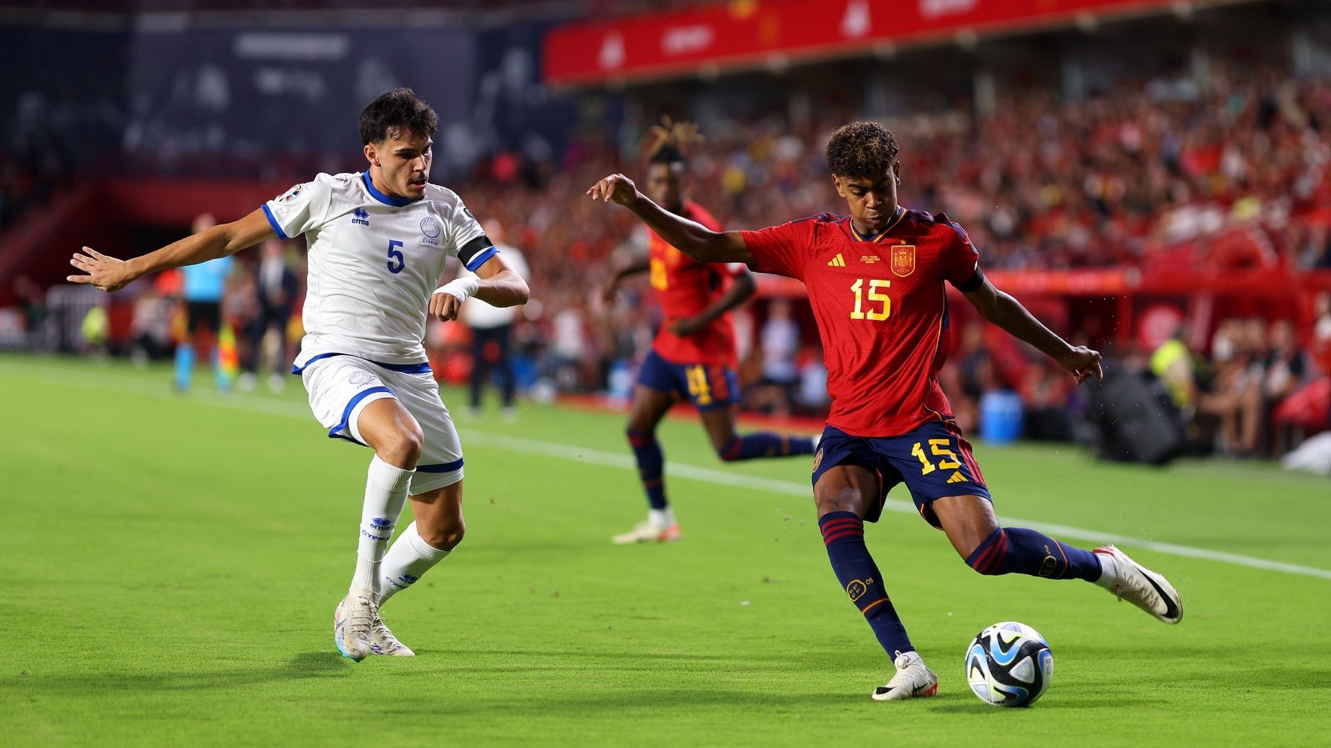 LAMINE YAMAL ESPAÑA CHIPRE 2023