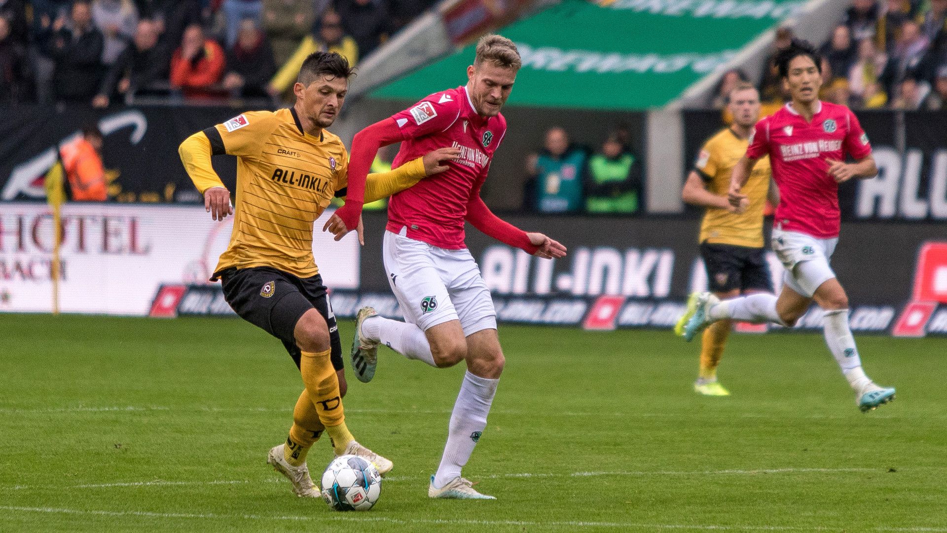 Jannis Nikolaou Dynamo Dresden 05102019