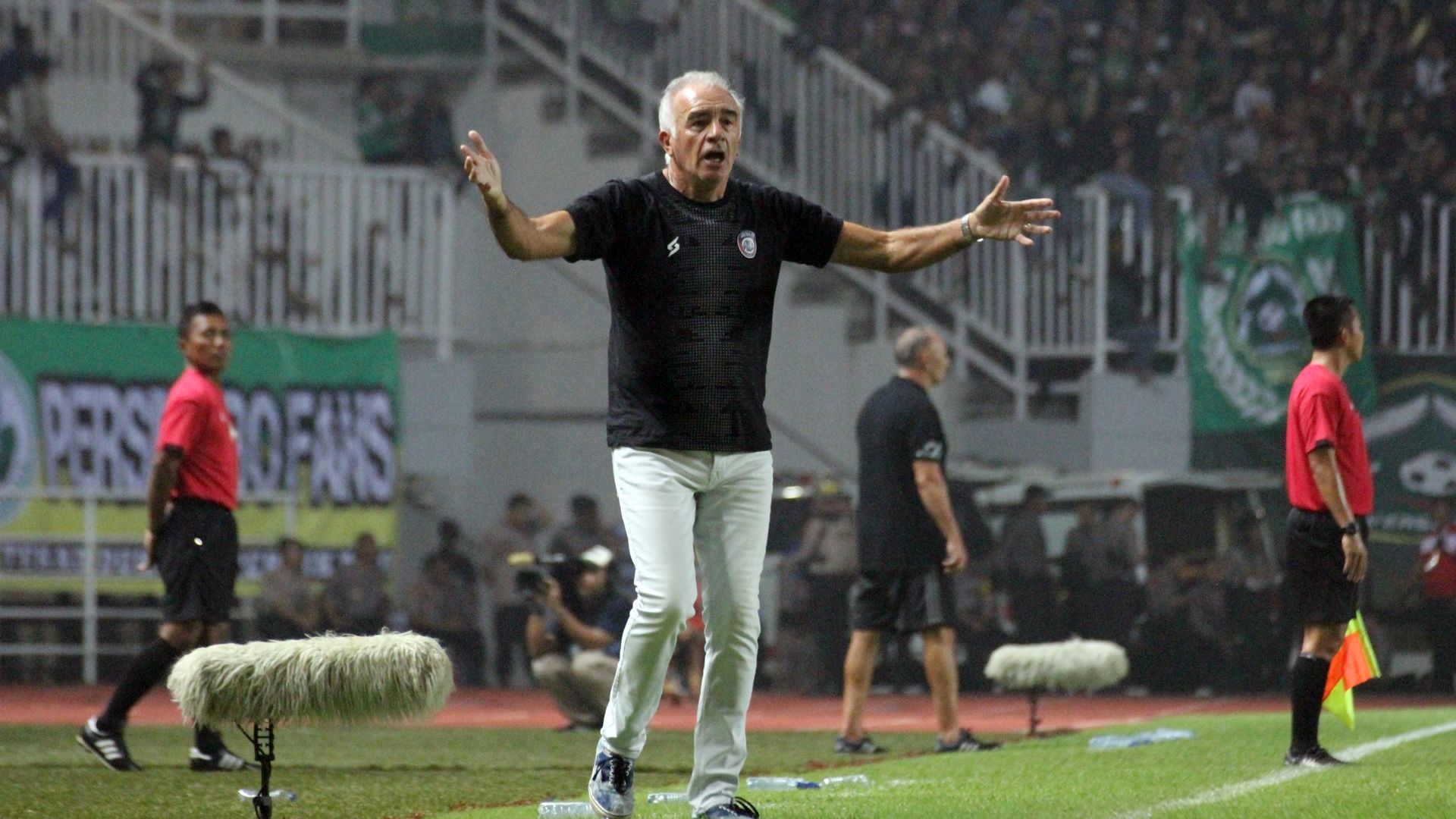 Pelatih Arema Mario Gomez