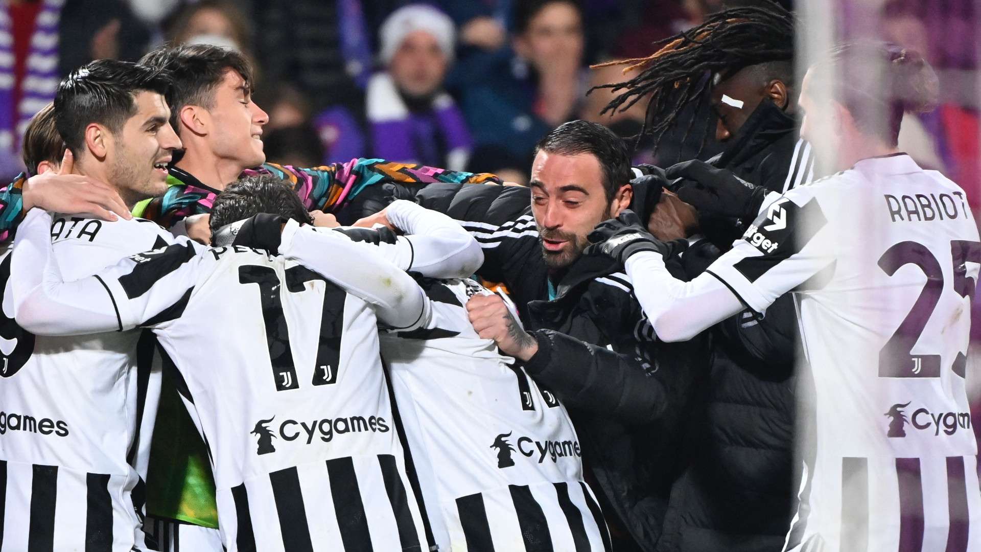 Fiorentina Juventus celebrate Coppa Italia
