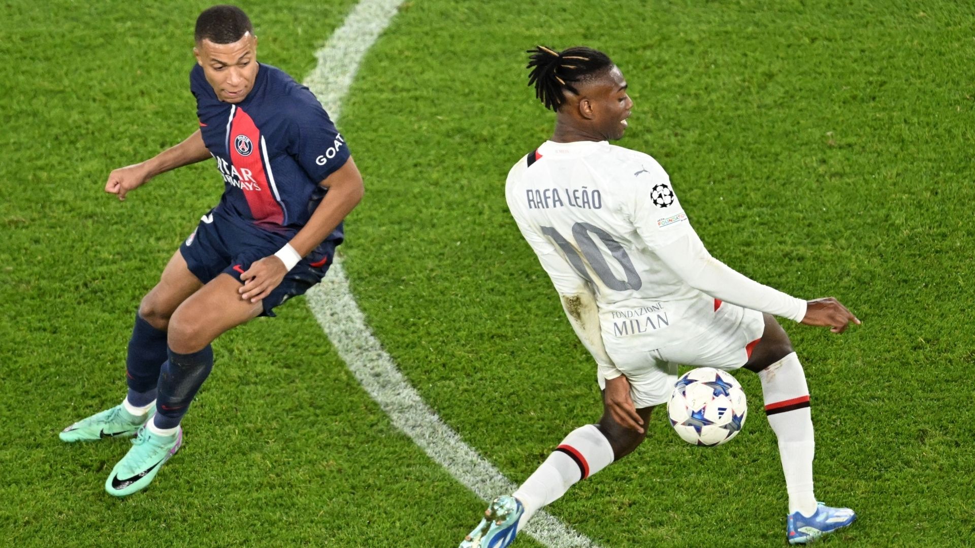 Kylian Mbappé Rafael Leao PSG Milan