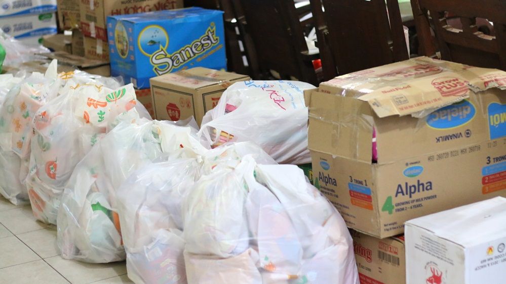 Sài Gòn FC làm từ thiện mùa Trung thu 2018