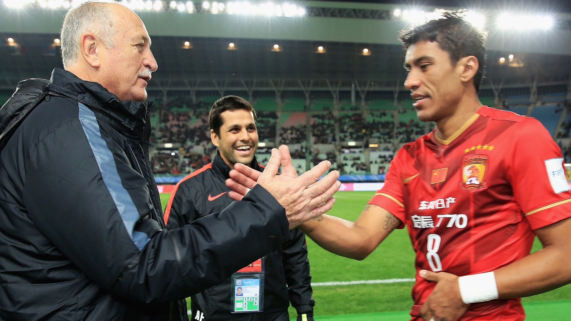 Felipão e Paulinho, no futebol chinês com o Guangzhou