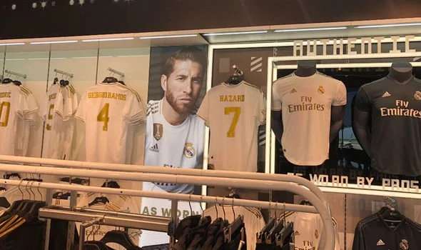 Eden Hazard shirt Real Madrid store