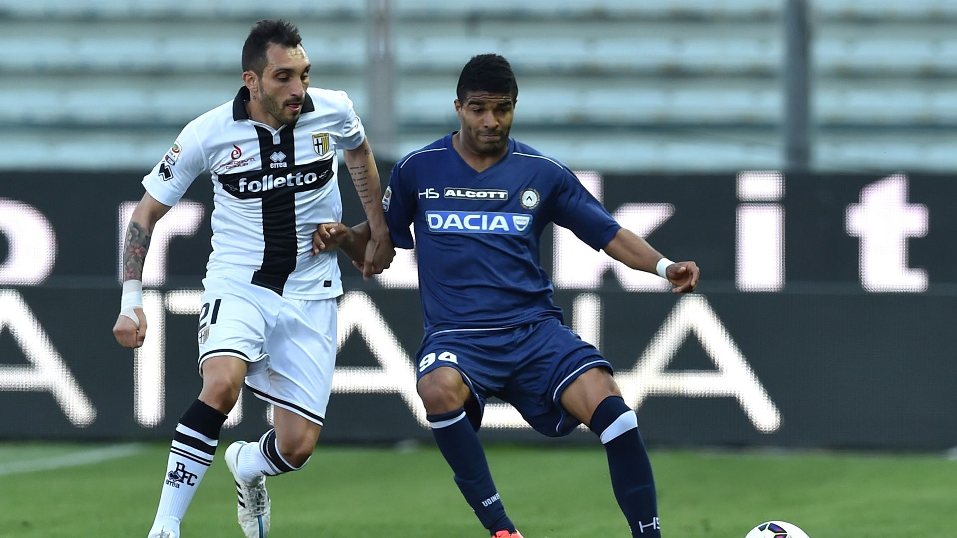 Rodrigo Aguirre Francesco Lodi Parma Udinese Serie A 04082015