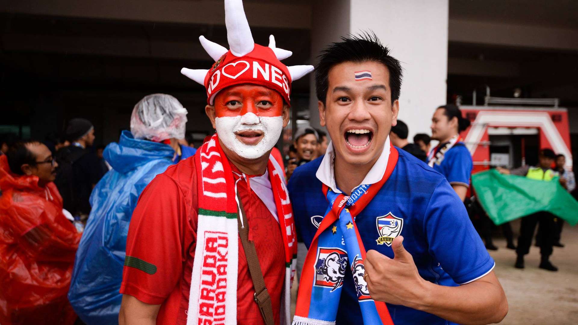AFF Suzuki Cup 2016: Fans Thailand & Indonesia