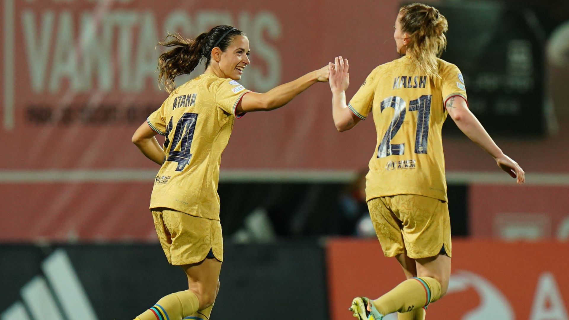 Aitana Bonmati Keira Walsh Barcelona 2022-23