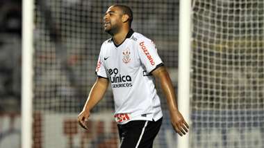 Adriano Corinthians 02092015