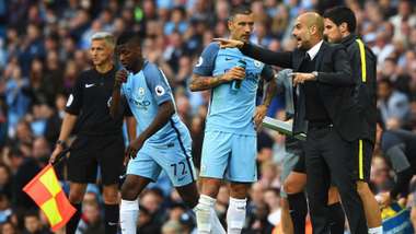 Pep Guardiola Alexandar Kolarov Manchester City