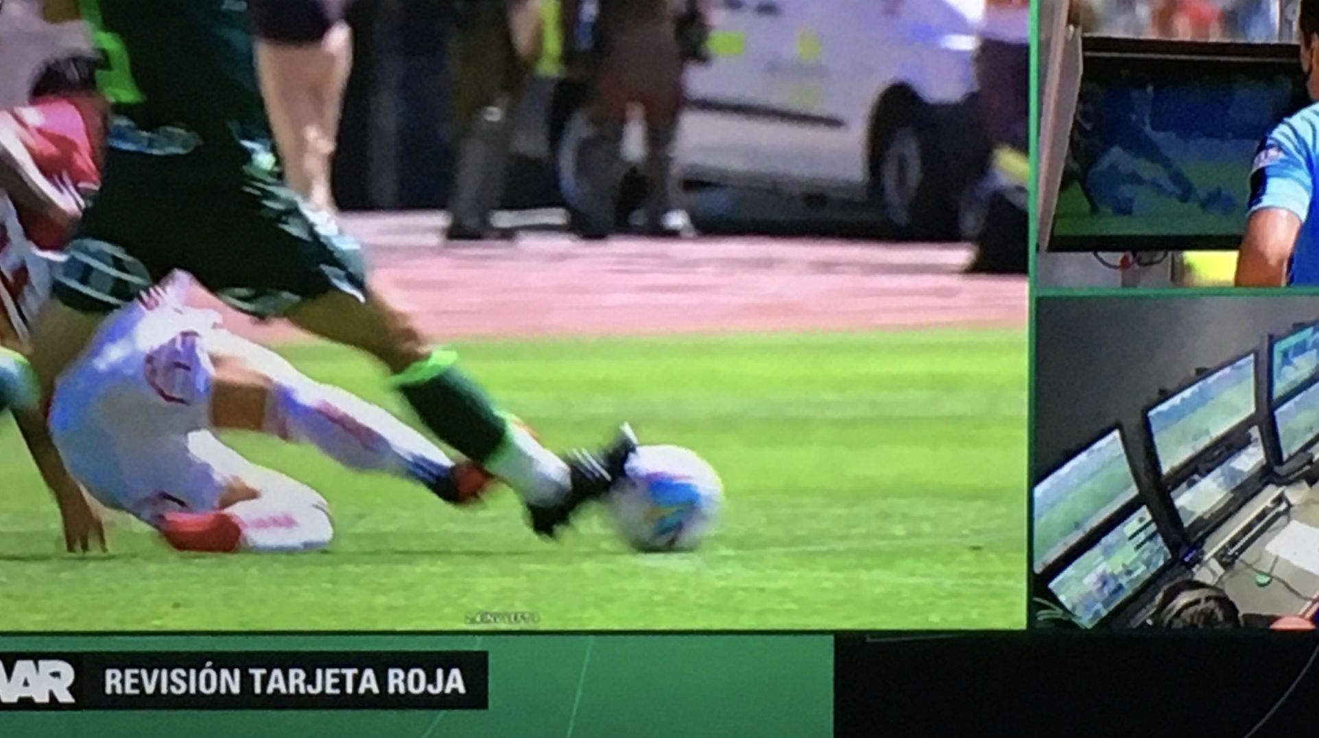 VAR Roja Moya Wanderers Universidad de Chile