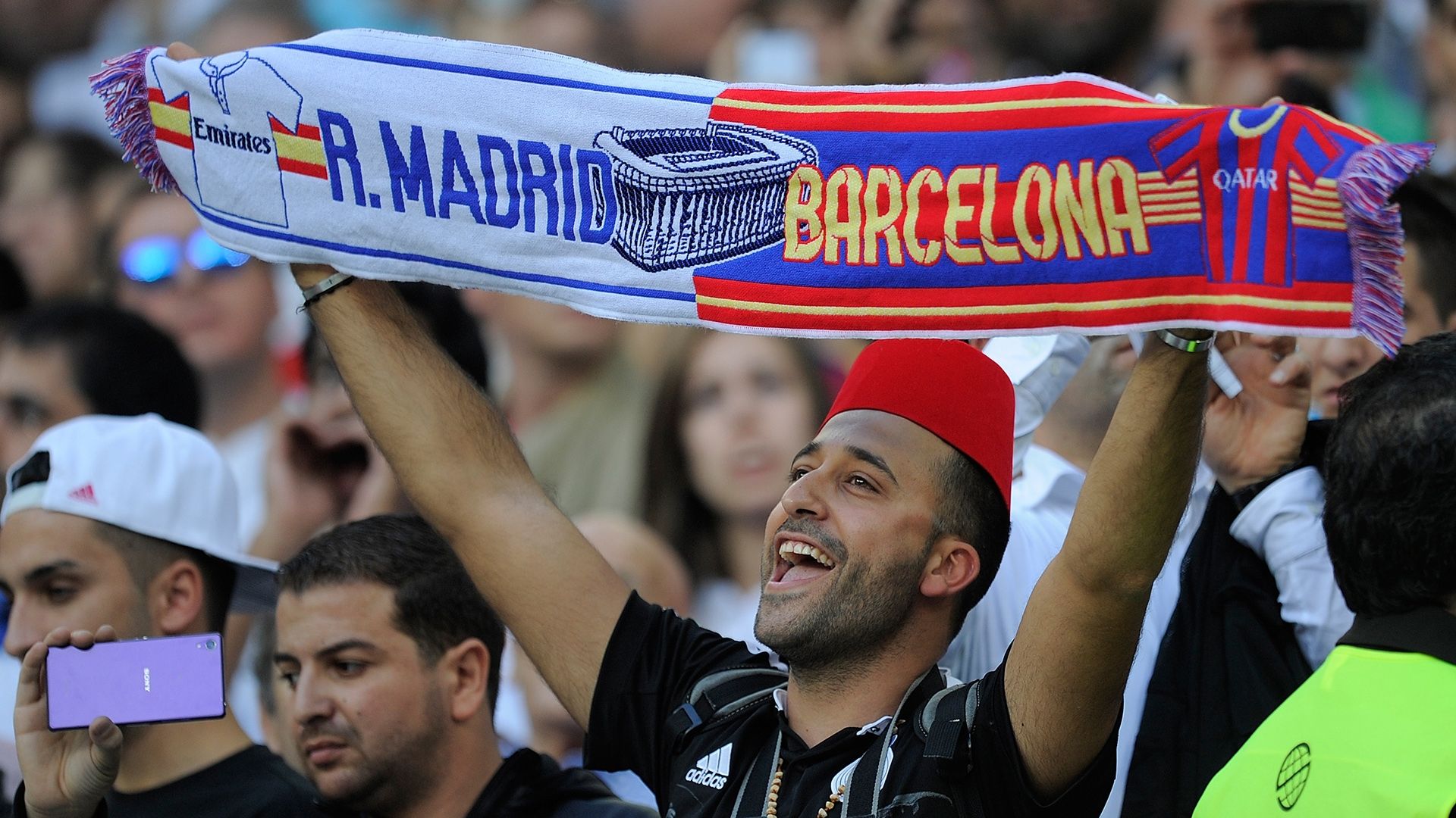 Fans Real Madrid Barcelona La Liga 2510214