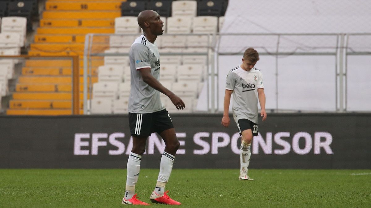 Atiba Hutchinson Besiktas 10042020