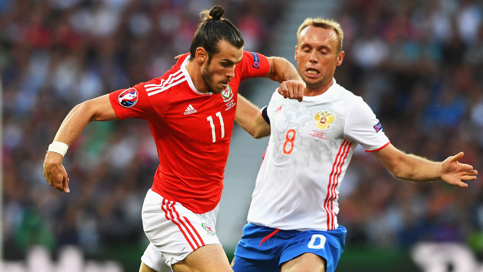 Gareth Bale Denis Glushakov Wales Russland 06202016