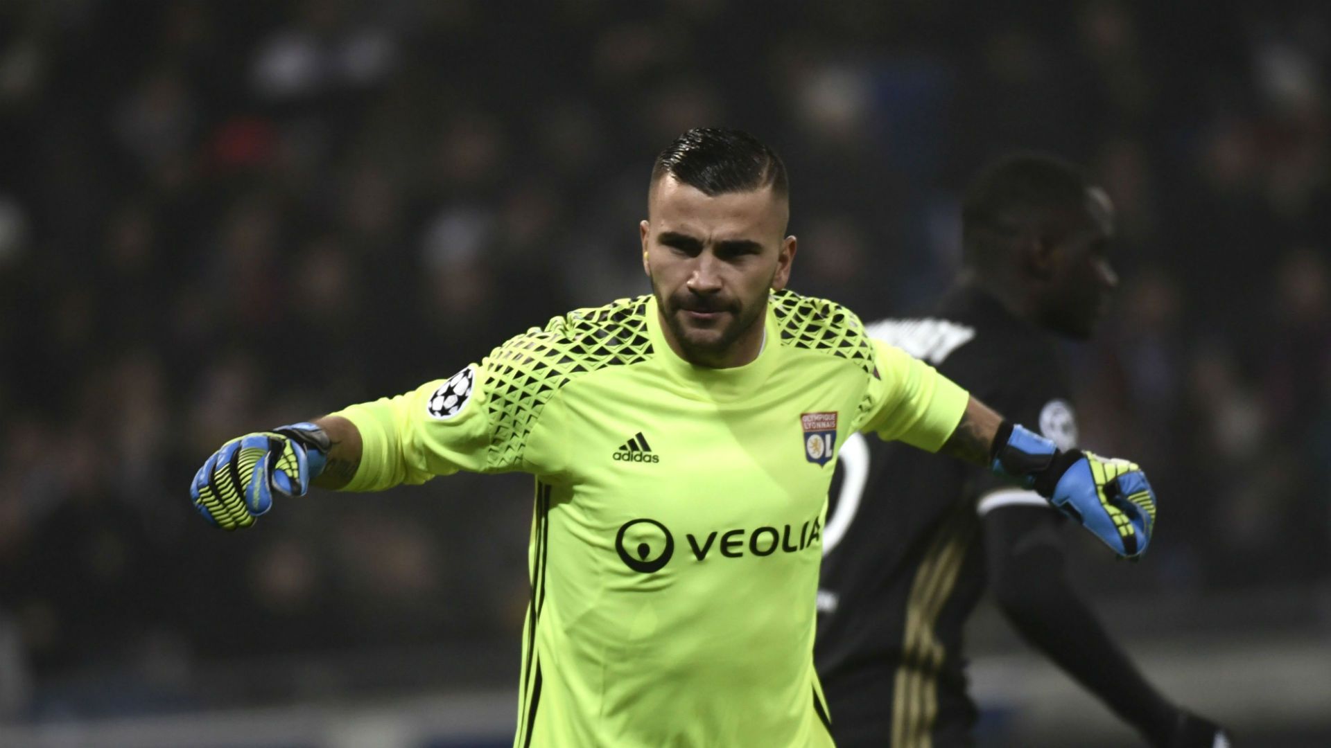 Anthony Lopes Lyon Sevilla Champions League 07122016