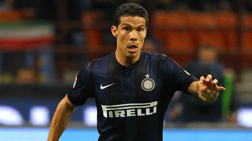 Hernanes siap lakoni derby.
