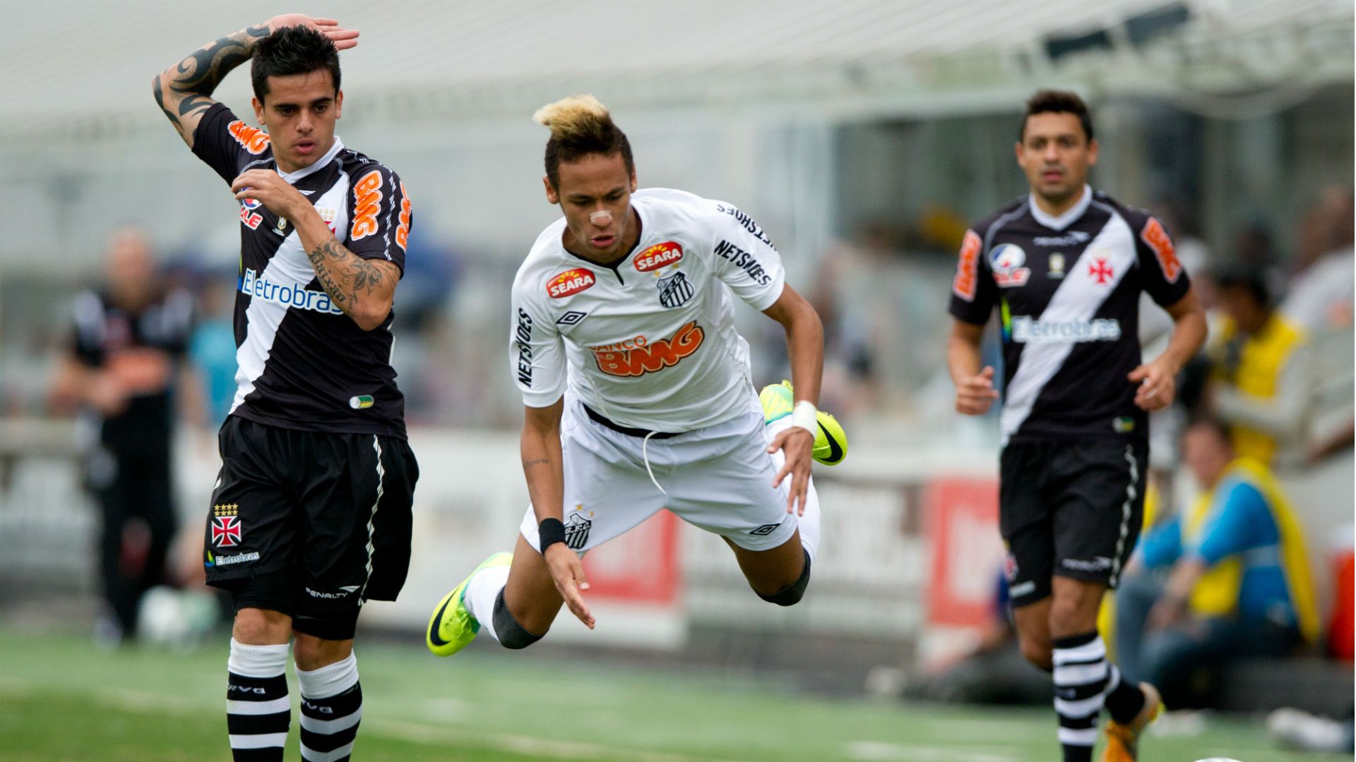 Fagner Neymar Santos Vasco Brasileirão 07 05 2018