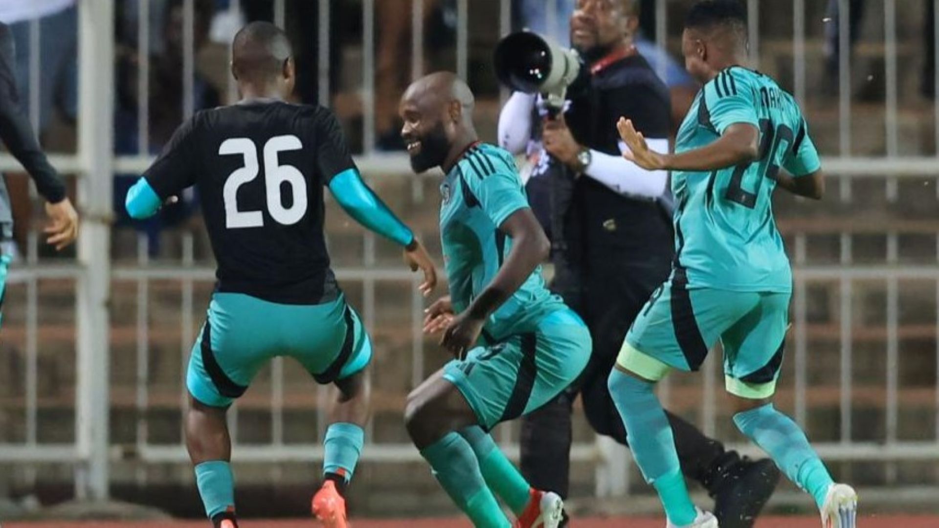 Forget Lucas Ribeiro! Kekana nominates Orlando Pirates star for the Player  of the Season Award - 'Without him, the Buccaneers were nowhere' | Goal.com  South Africa