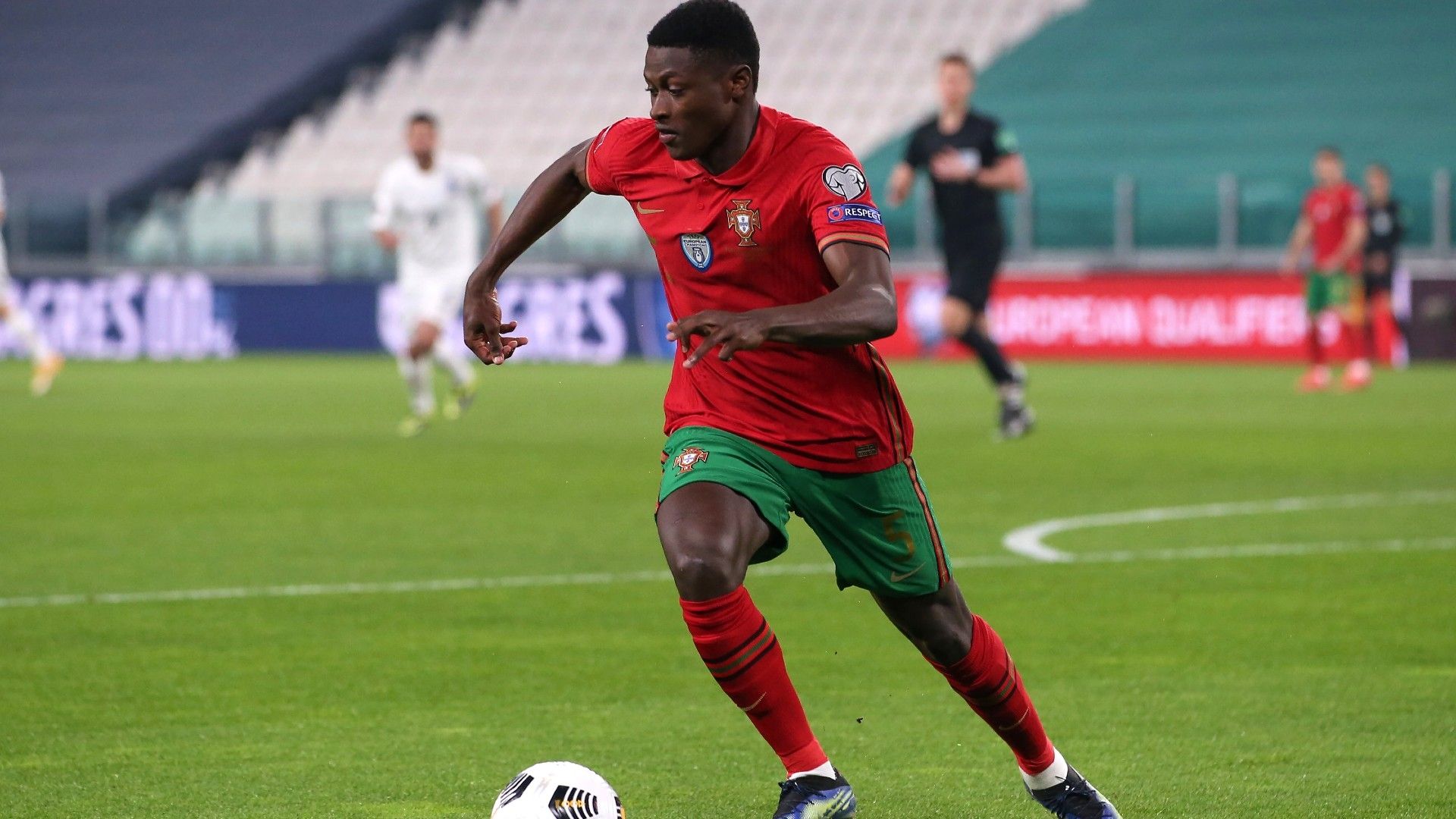 psg-nuno-mendes-202109010830