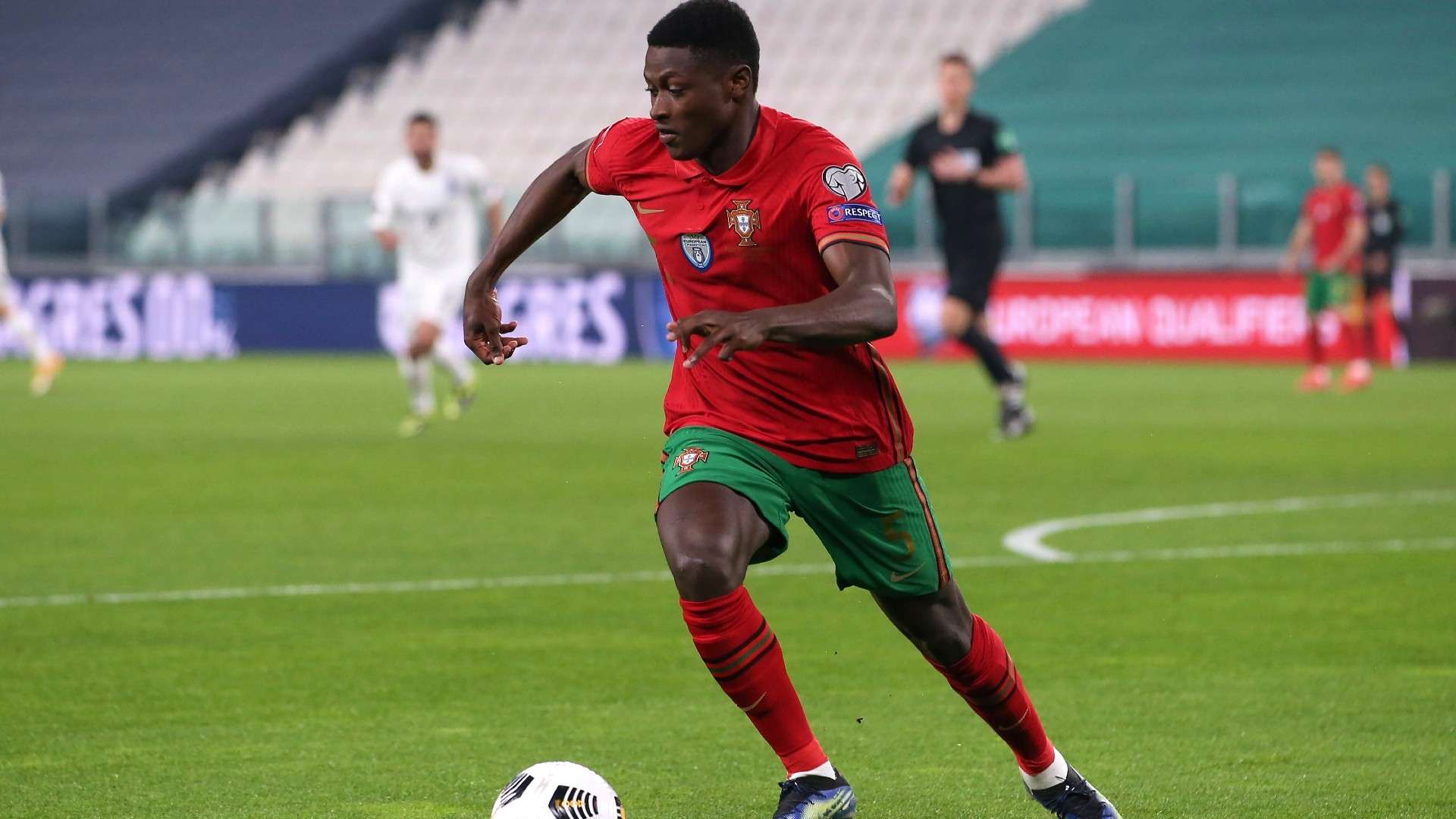 psg-nuno-mendes-202109010830