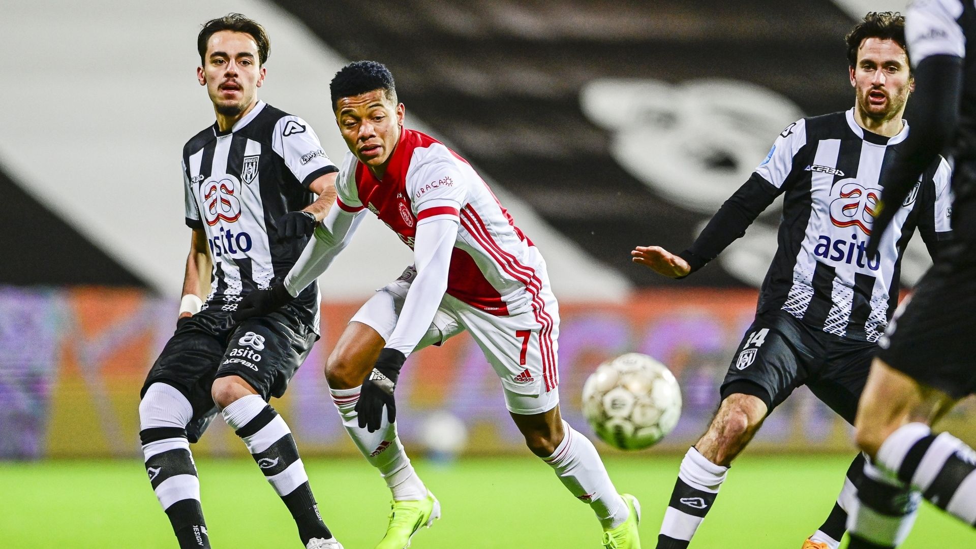 Quagliata Neres Heracles Almelo Ajax 