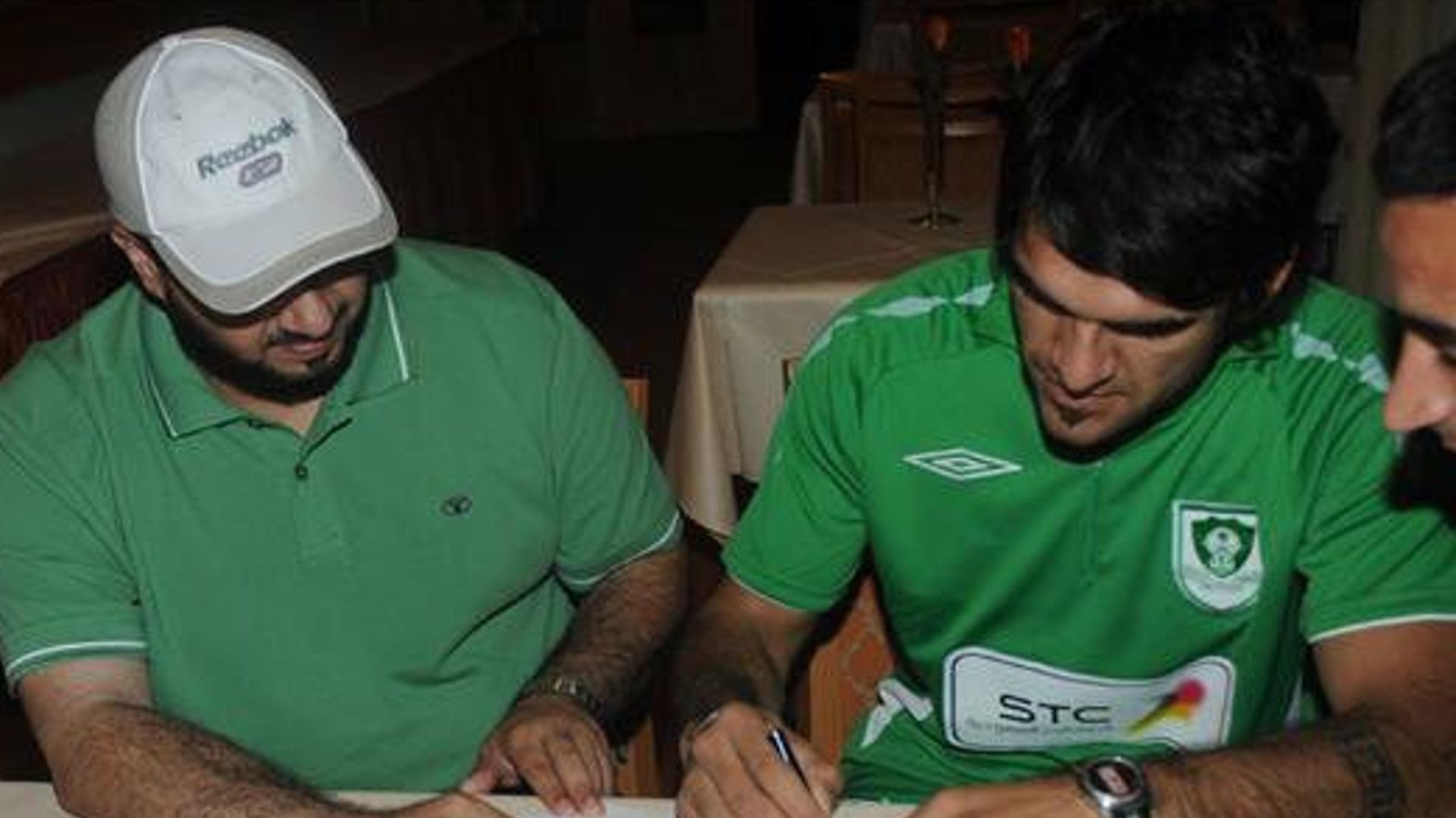 Javier Toledo - ahli