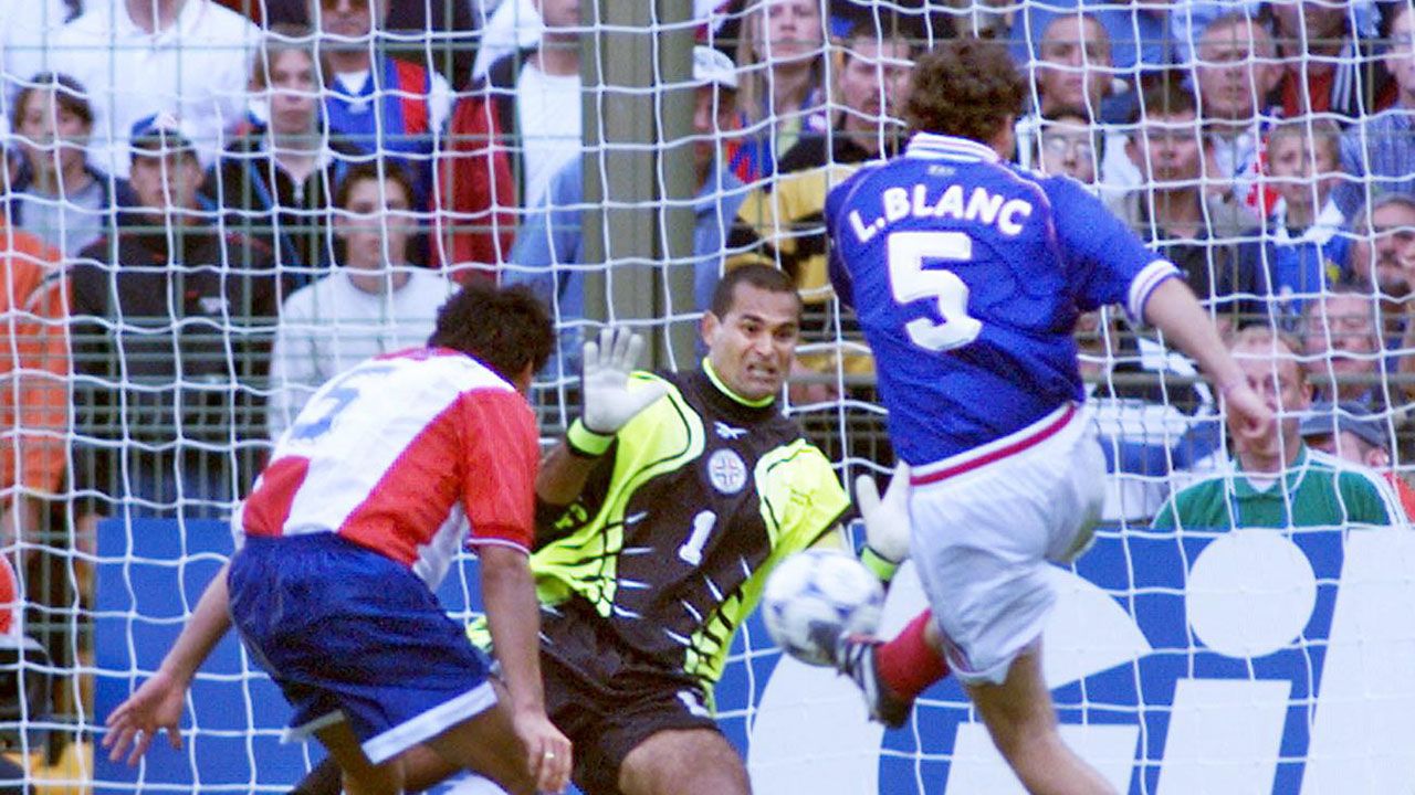 Copa do Mundo 1998, Blanc marca em França x Paraguai, gol de ouro