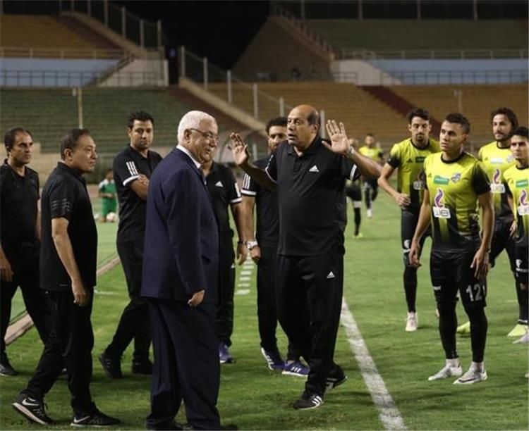 المقاولون - بيراميدز