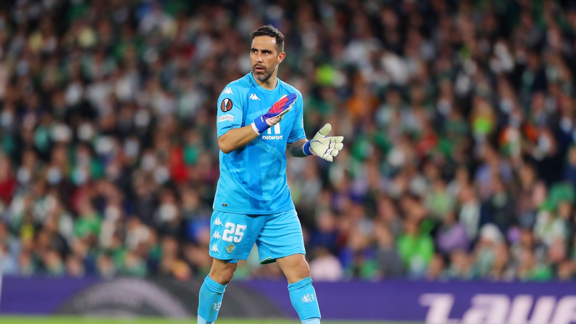 Claudio Bravo Real Betis