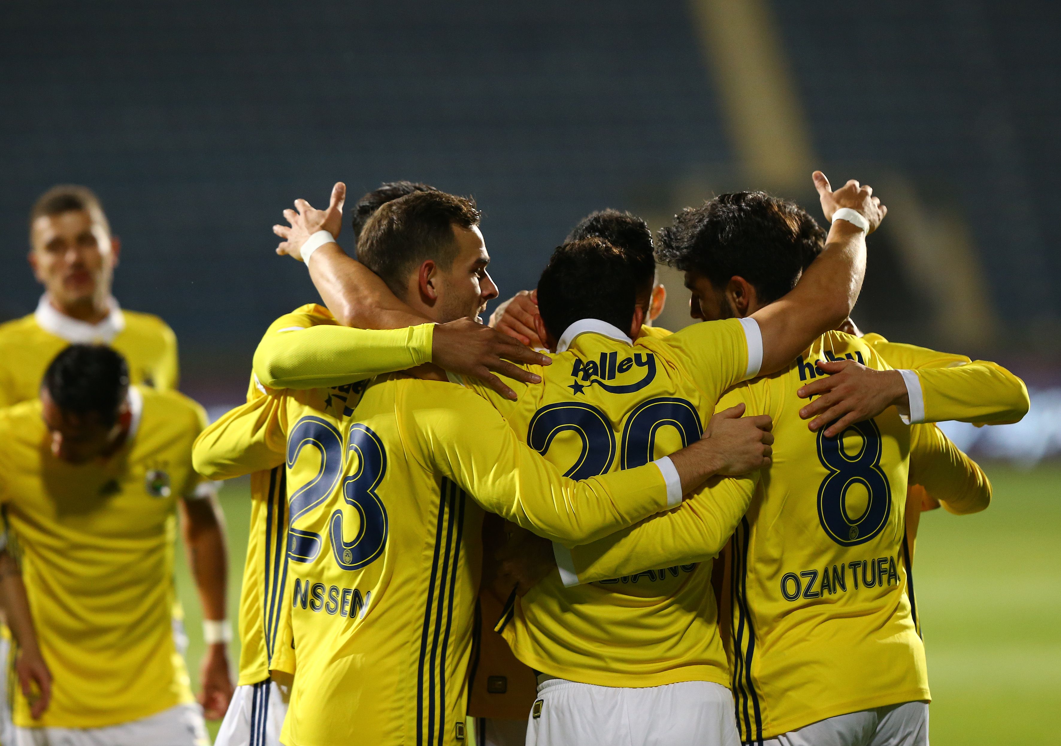 Fenerbahce goal celebration vs Osmanlispor 11042017