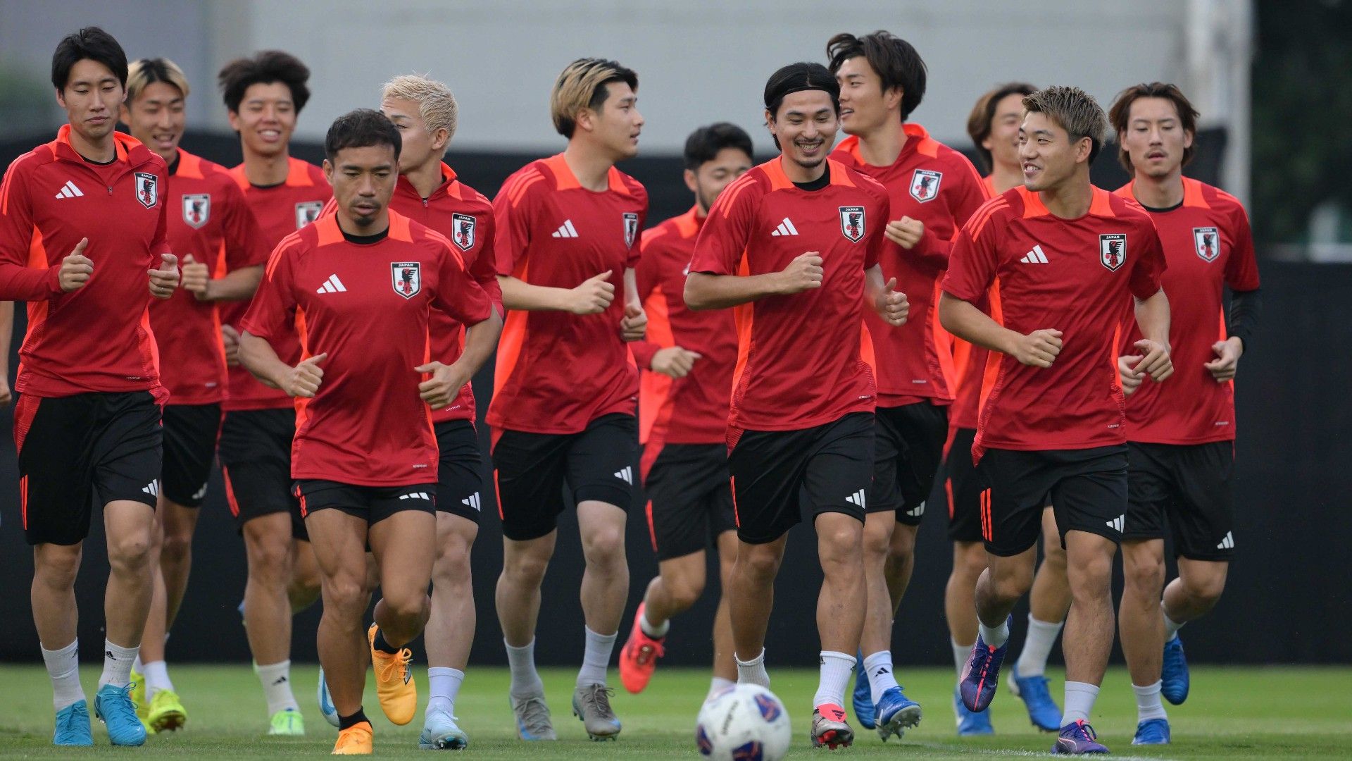 20241113-japan-training-running-minamino-doan