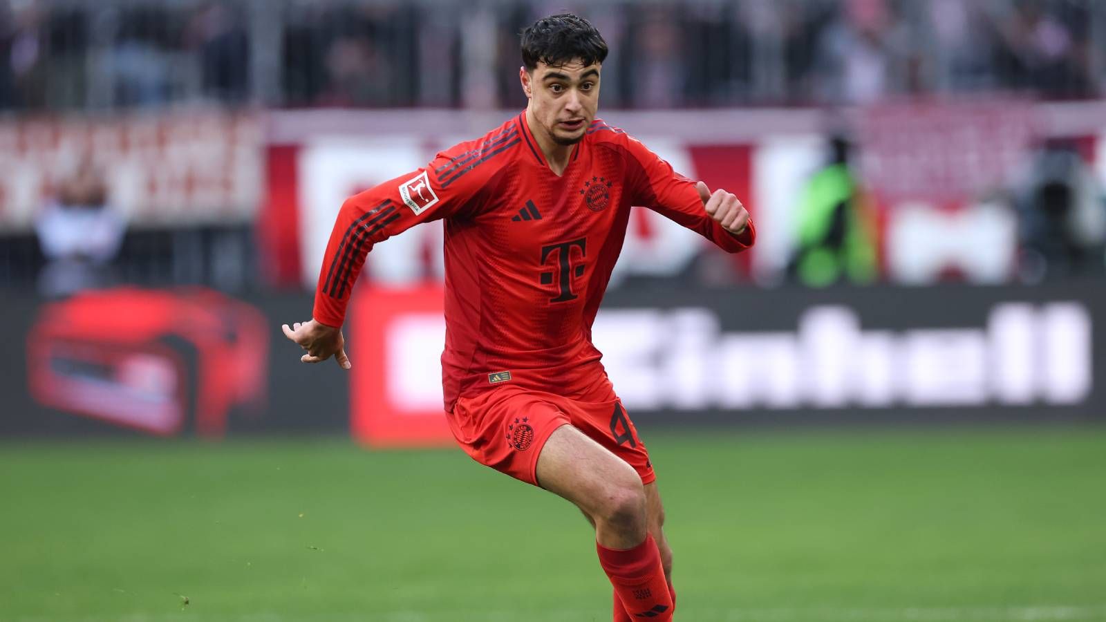 Aleksandar Pavlovic FC Bayern