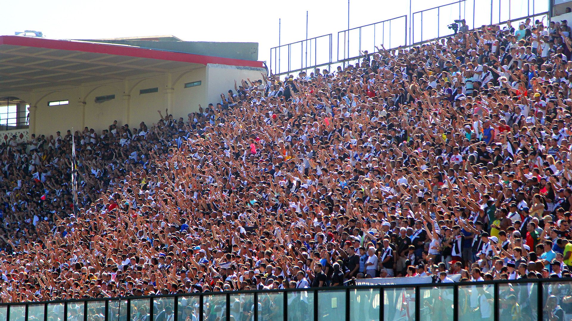 Torcida Sao Januario Vasco Atletico-GO Brasileirao Serie A 25062017