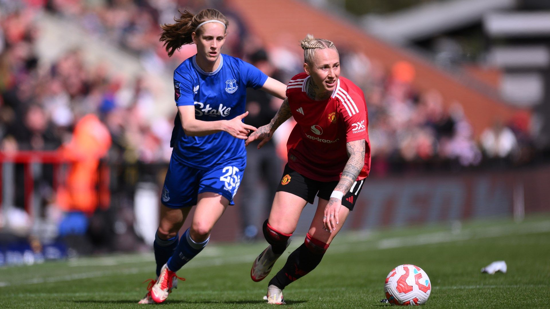 Katja Snoeijs Leah Galton Everton Man Utd Women 2024-25