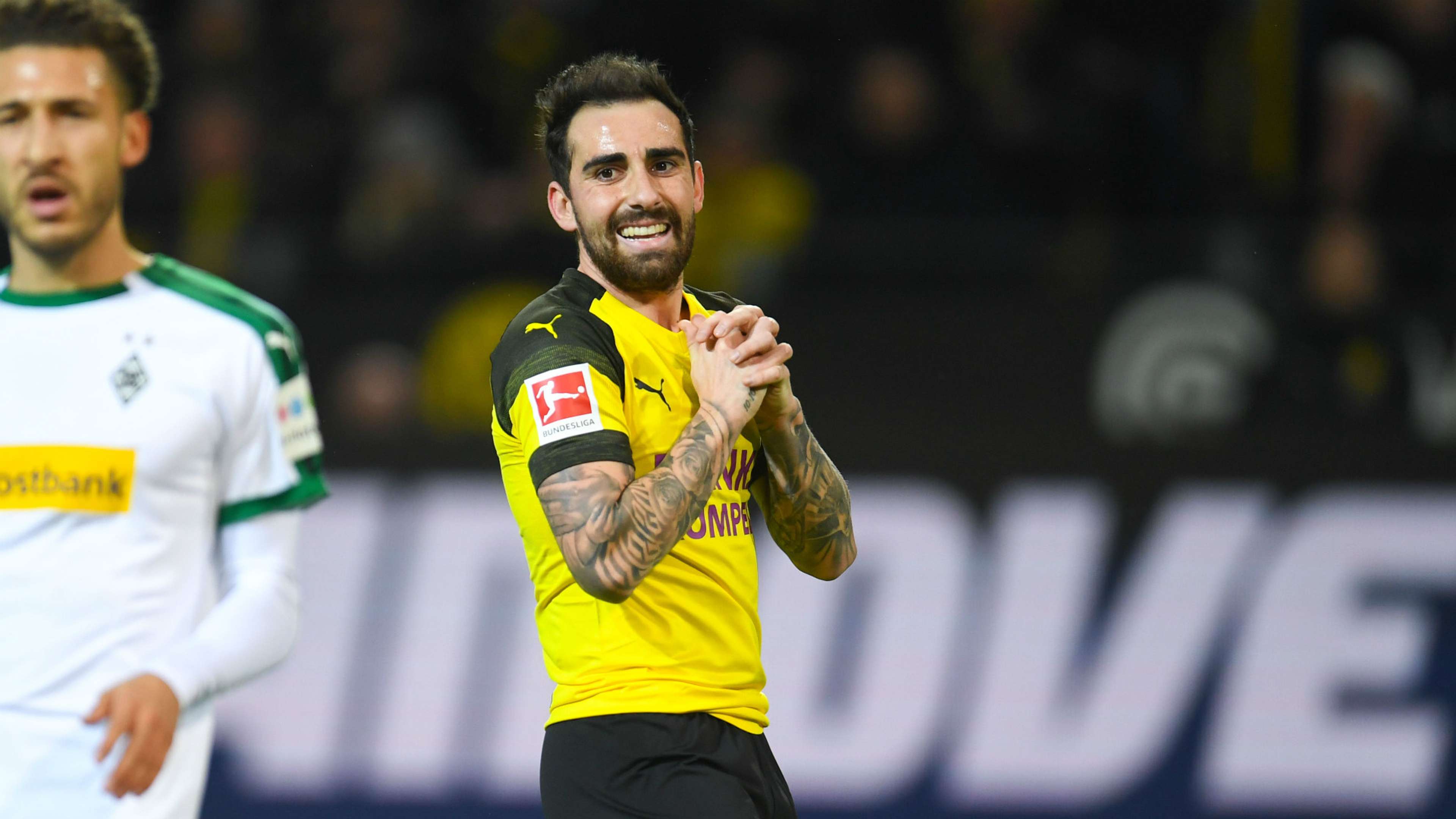 Paco Alcacer Borussia Dortmund Monchengladbach Bu