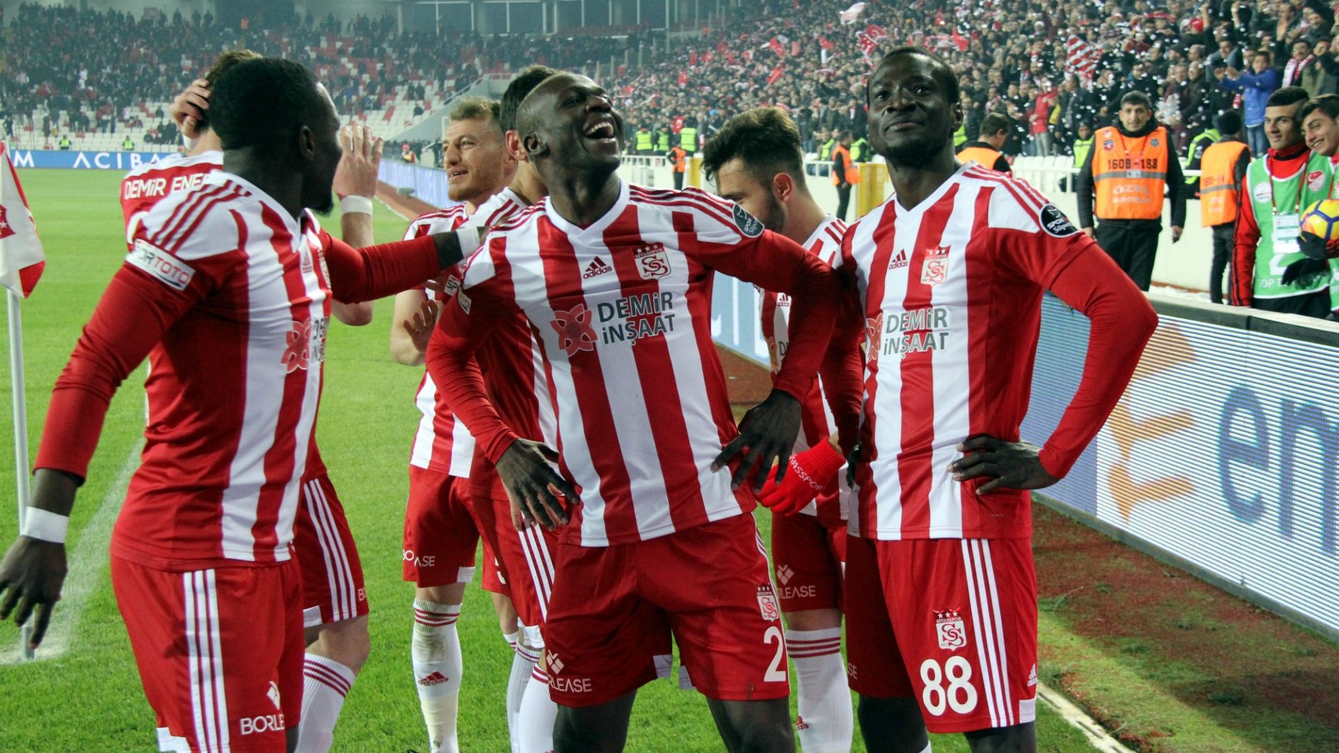Sivasspor goal celebration vs Galatasaray 04022018