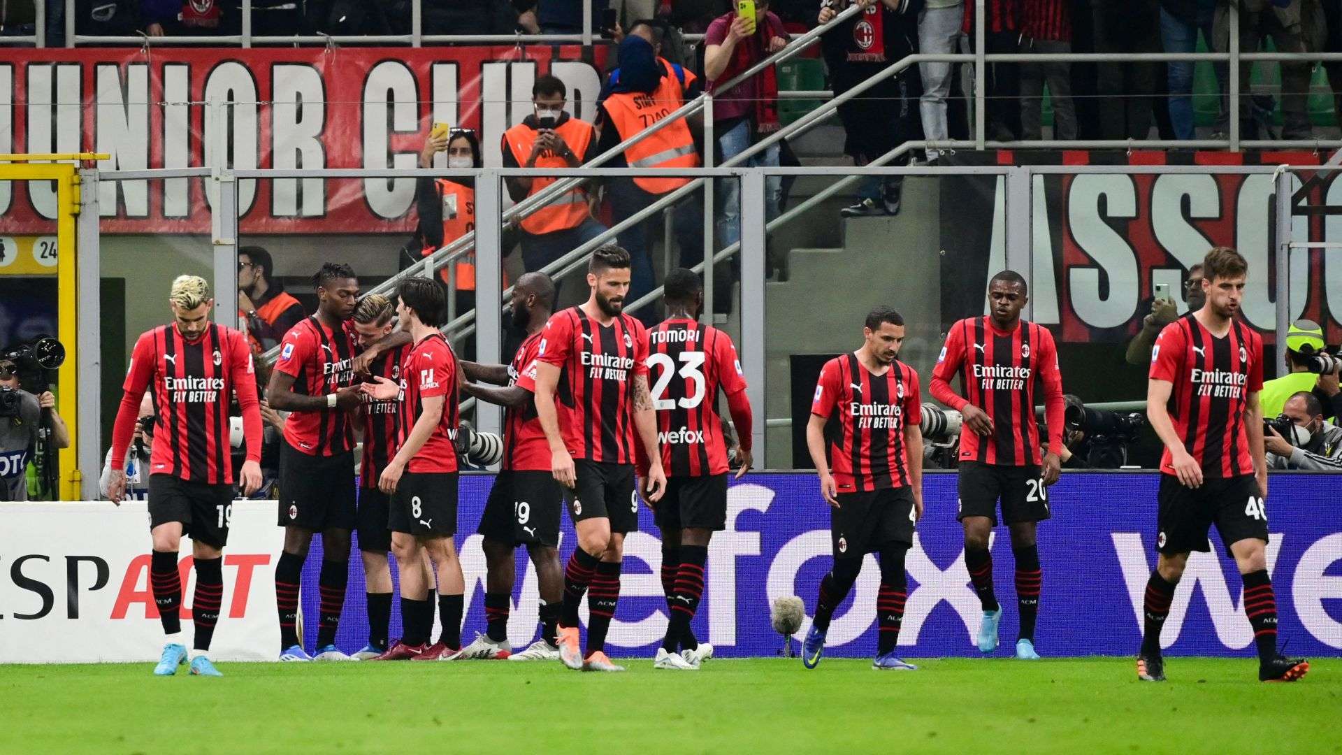 Milan players celebrating Milan Genoa Serie A